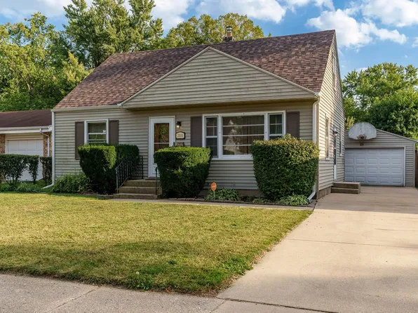 2008 Paradise Blvd, Rockford, IL 61103