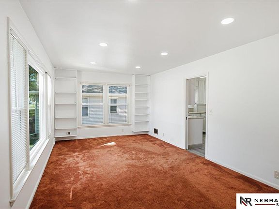 5th image of 1033 N 76th St