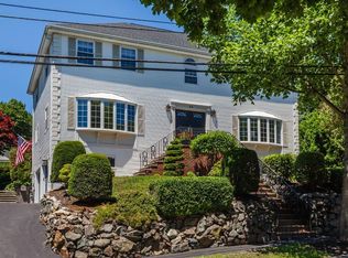 32 Briarwood Rd, Waltham, MA 02452