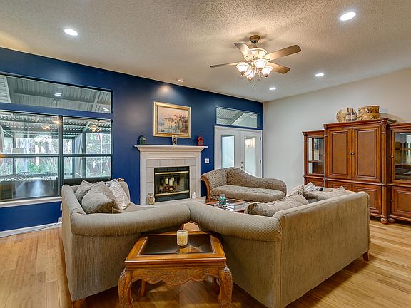 3rd image of 5302 Whitecastle Ct