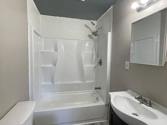 5th image of 3406 Brannon Ave
