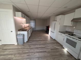 2 Hanover St #3, Claremont, NH 03743