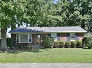 3903 Sedalia Trl, Louisville, KY 40272