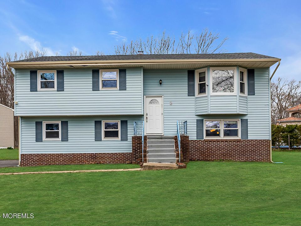 1st image of 2 Youmans Avenue