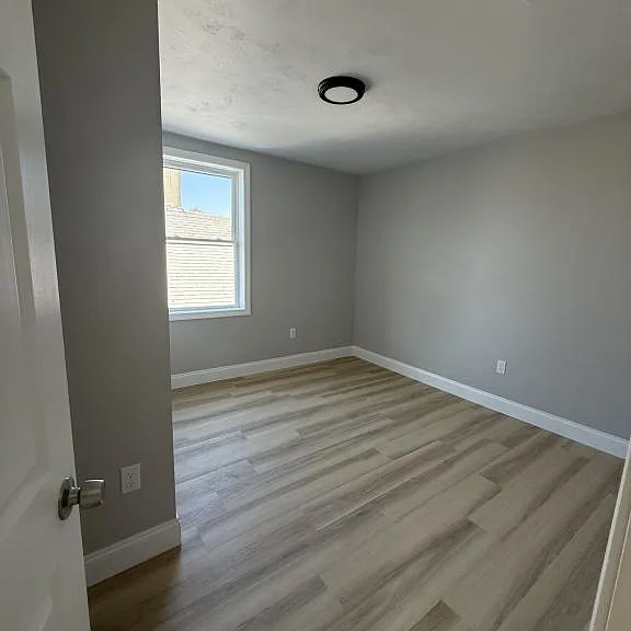 169 Grant St — Photo 8