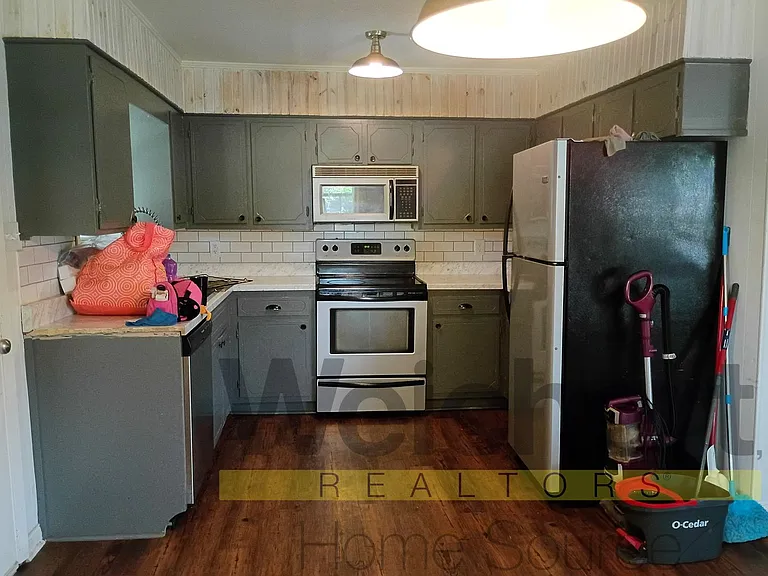 5505 Mark St — Photo 10