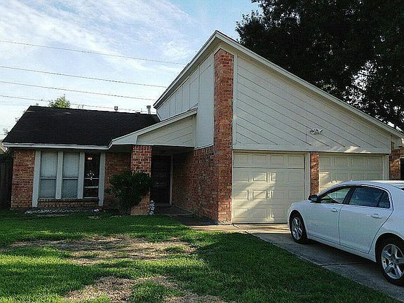 2nd image of 16251 Camino Del Sol Dr