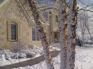 4920 Bayside Cv, Waterford, WI 53185