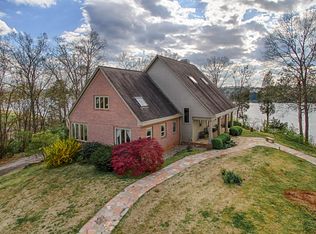 4448 Lowes Ferry Rd, Louisville, TN 37777