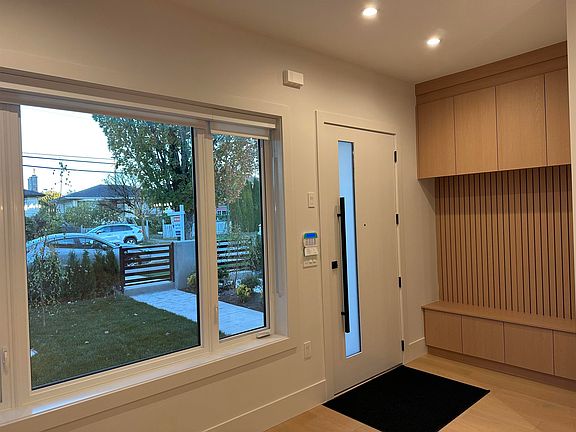 5th image of 6991 Kerr St #1