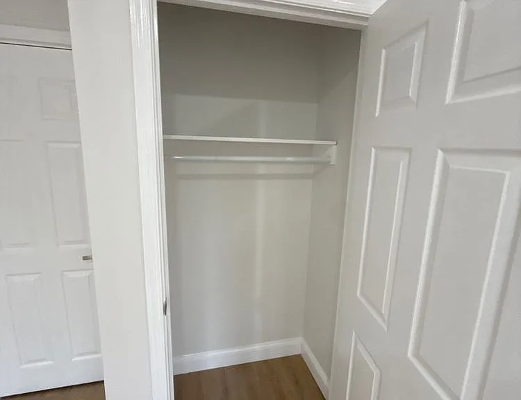 5241 Pulaski Ave — Photo 13