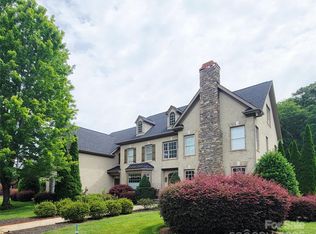 708 Ridgelake Dr, Matthews, NC 28104