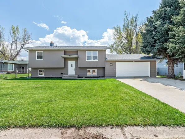 6 Rose Ln, Spearfish, SD 57783