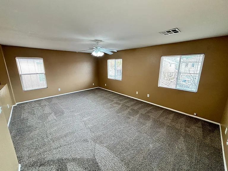 5052 Diamond Ranch Ave — Photo 25
