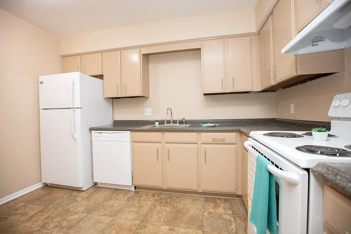 Building Photo - Boulder Creek Apartments