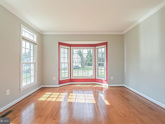4th image of 14612 Cedar Knoll Dr