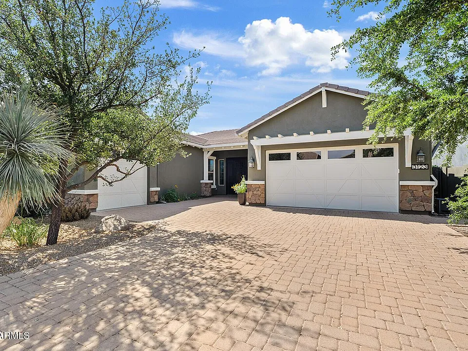 3123 E Cat Balue Dr