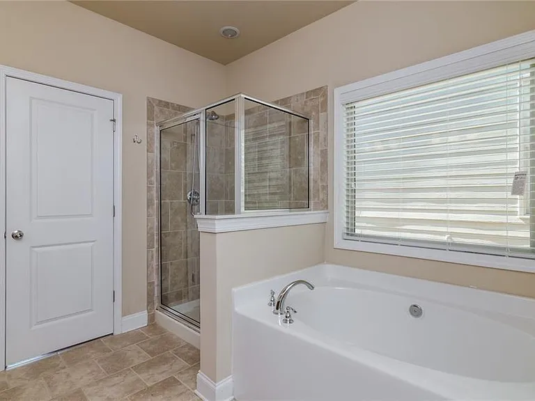 449 Privet Cir — Photo 7