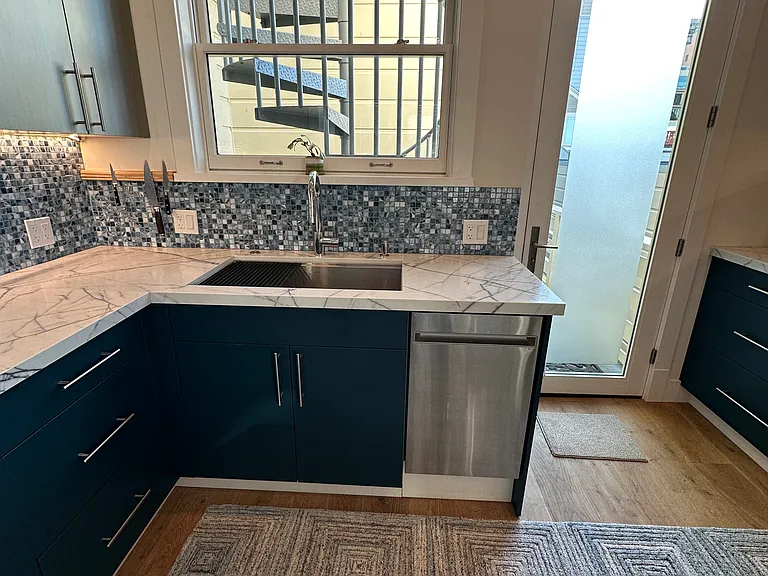 1004 Filbert St #1004 — Photo 10