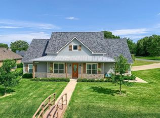108 Yuma Dr E, Gainesville, TX 76240