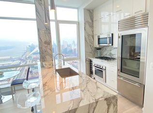 635 W 42nd St APT 27K, New York, NY 10036
