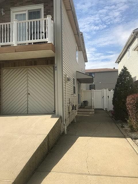 1st image of 100 Shotwell Ave #1