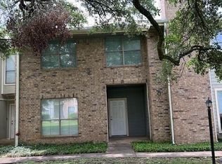 8441 Wednesbury Ln, Houston, TX 77074