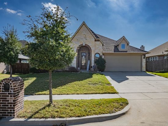 1001 Star Grass Dr, Mansfield, TX 76063