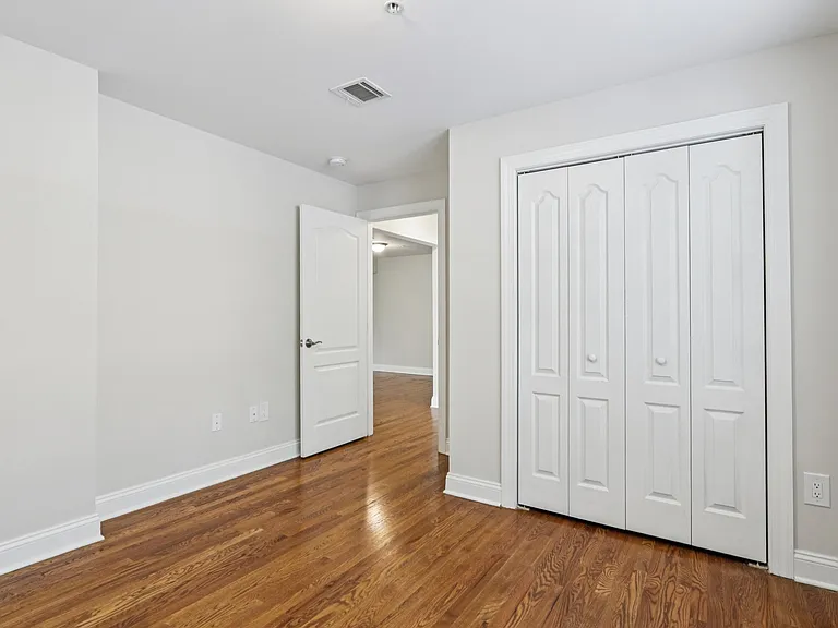 Summit Ridge Luxury Apartments — Photo 45