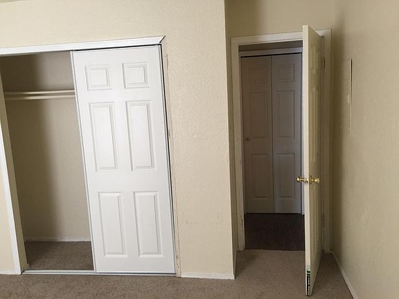 4th image of 2221 Katy Ln APT C
