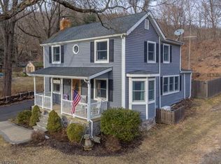47 Main St, Glen Gardner, NJ 08826