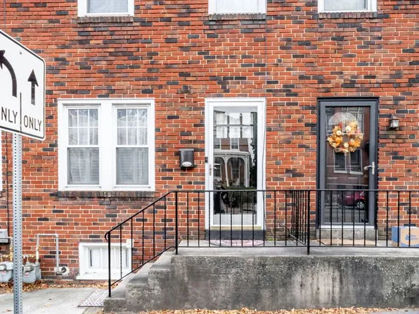 158 E High St, Carlisle, PA 17013