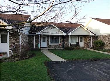 2nd image of 703 Magnolia Ct #703