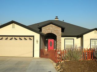 21520 Brook Dr, Tehachapi, CA 93561