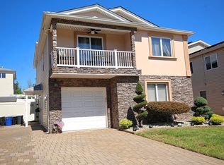 805 Sinclair Ave, Staten Island, NY 10309