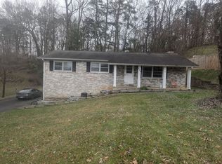 209 Blue Haven Dr, Kingsport, TN 37663