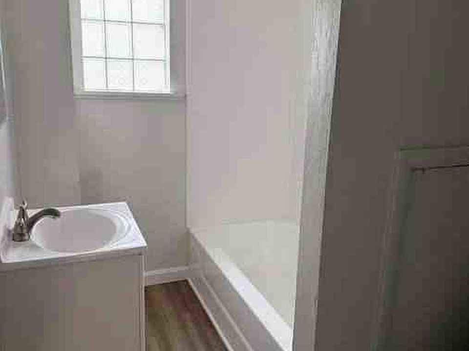 1st image of 757 Franklin Ave