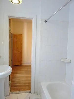 Rented by Bohemia Realty Group | media 30