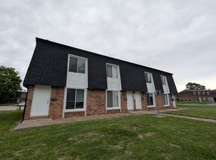 702 White Oak Dr #1, Ofallon, IL 62269