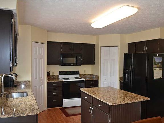 5th image of 108 Hazelwood Dr