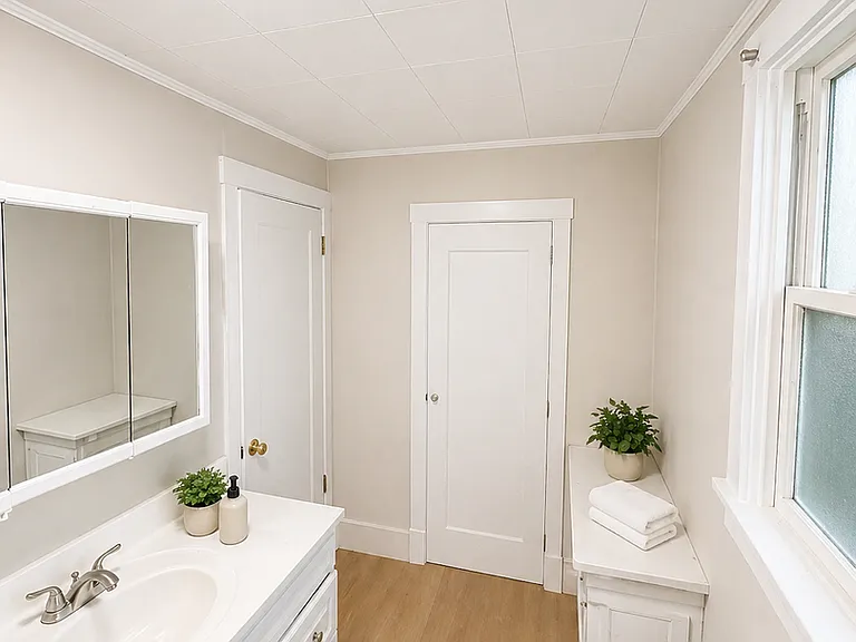 349 Lagro Ave — Photo 11