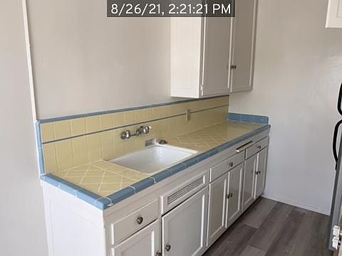 5th image of 823 21st St #D