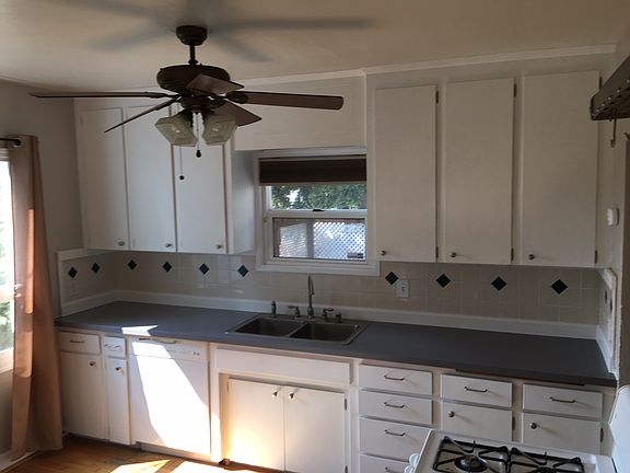 4th image of 502 Puget St NE
