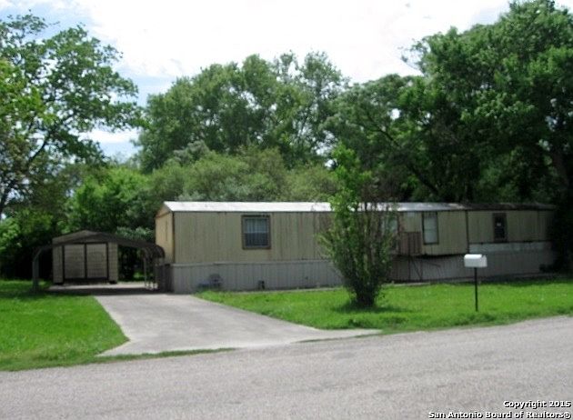 1st image of 1418 Pecan Dr N