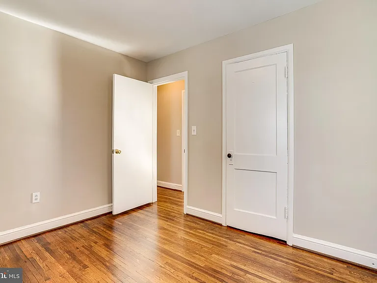 530 E Alexandria Ave — Photo 18