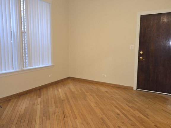 2nd image of 906 N California Ave APT 2R