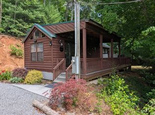 984 W Old Murphy Rd, Franklin, NC 28734