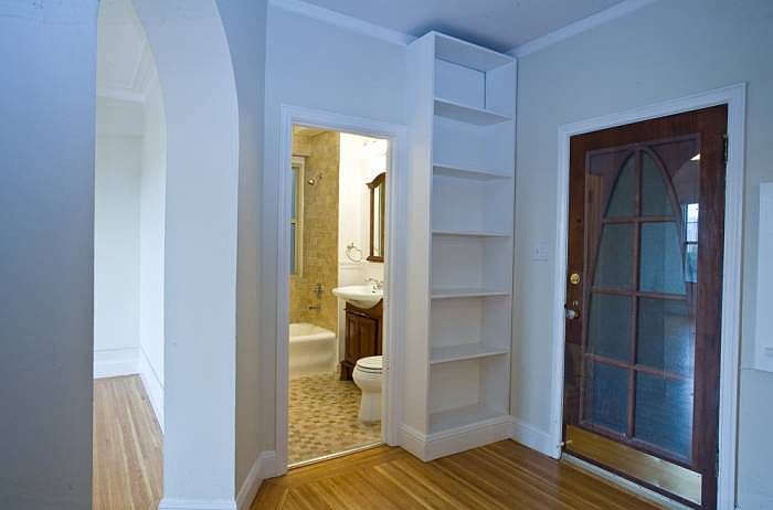 Entry/Bath/Living Room