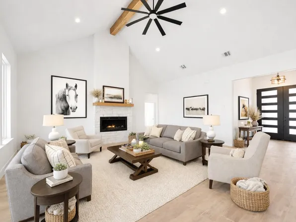 8500 Wild Colt Dr, Godley, TX 76044