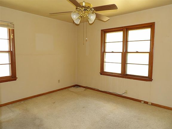4th image of 4700 NW 16th St